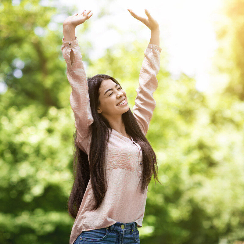 woman healthy and happy after receiving care from Medlink Health Solutions