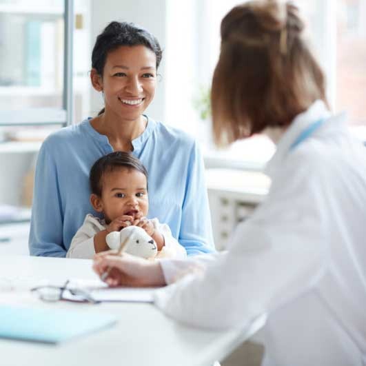Trusted naturopathic doctors of MedLink enjoying a moment outside, Dr. Sam and Dr. Taddiken enjoying the sunshine in Phoenix